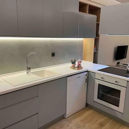 No2 - Mustakil Bahceli Dubleks Ev Villa